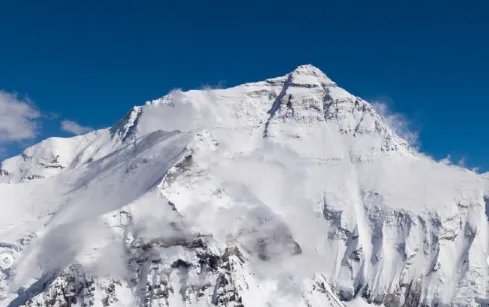 滑雪登山重返冬奥会，中国运动员参赛，成绩突破创历史